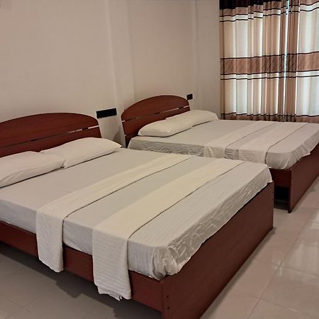 פולונרואה Risenlak Holiday Resort מראה חיצוני תמונה