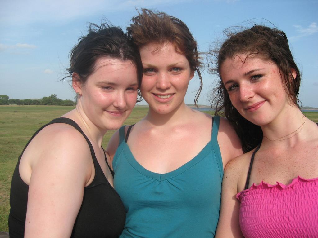 פולונרואה Risenlak Holiday Resort מראה חיצוני תמונה