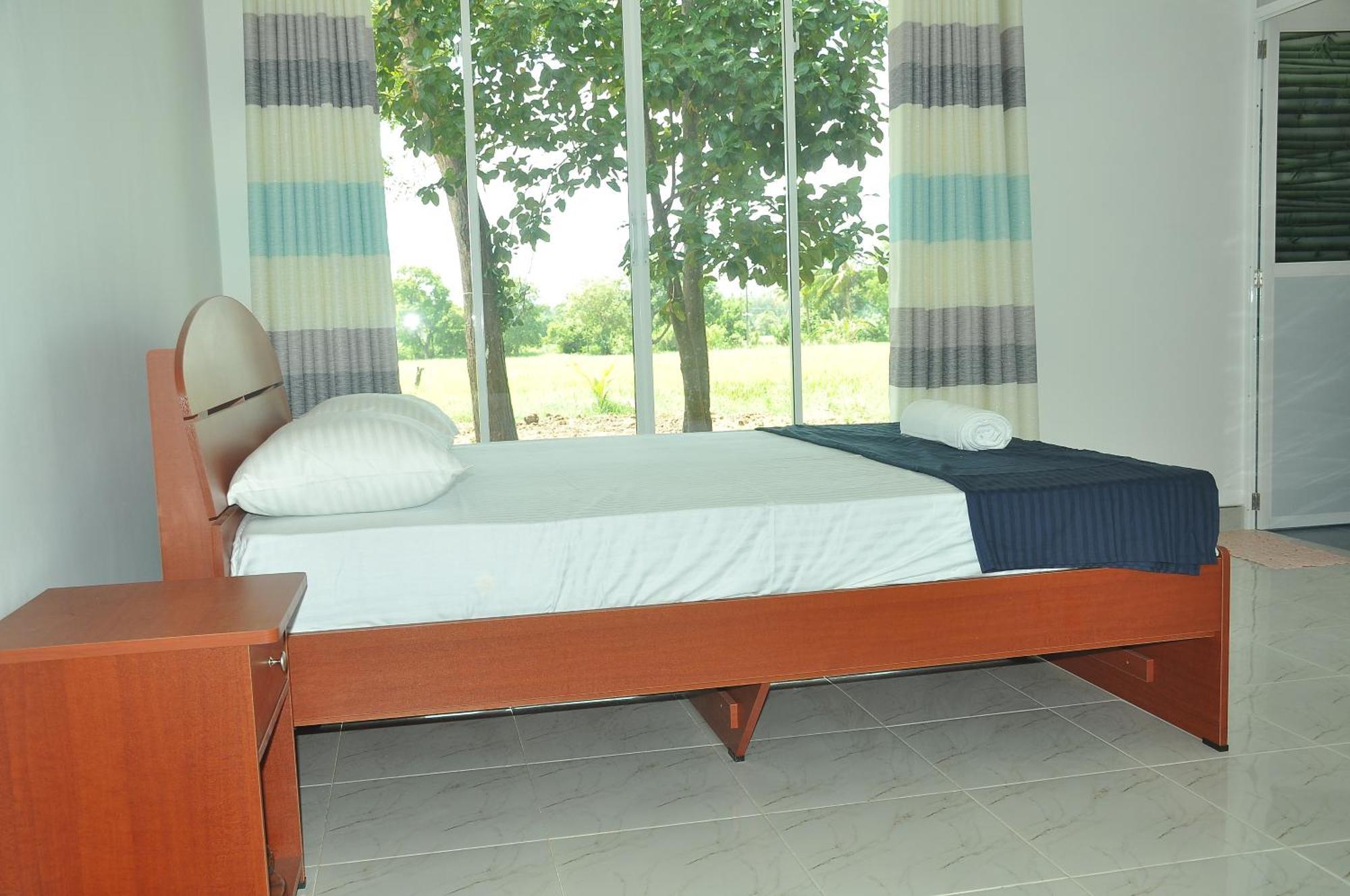 פולונרואה Risenlak Holiday Resort מראה חיצוני תמונה
