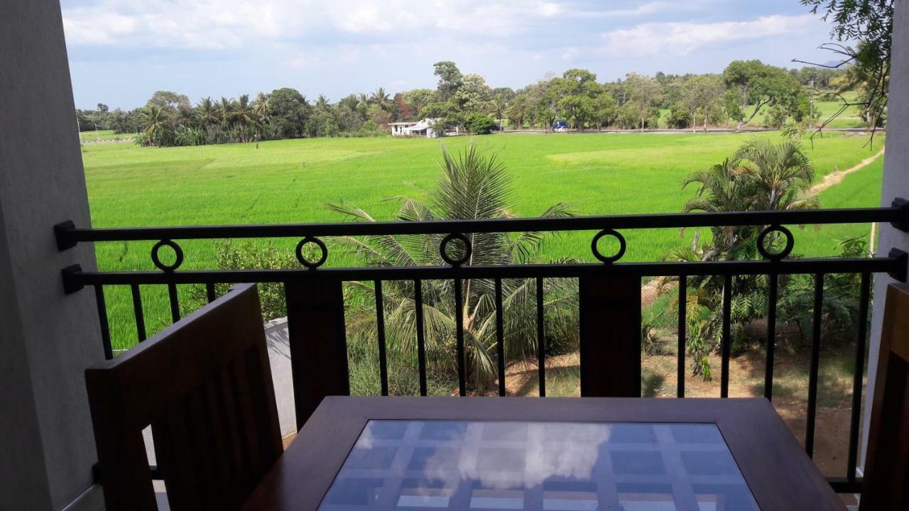 פולונרואה Risenlak Holiday Resort מראה חיצוני תמונה