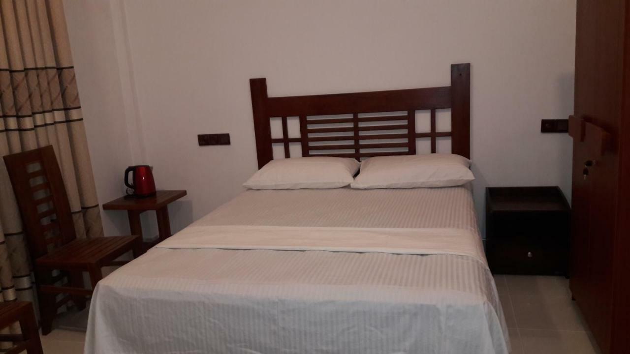 פולונרואה Risenlak Holiday Resort מראה חיצוני תמונה