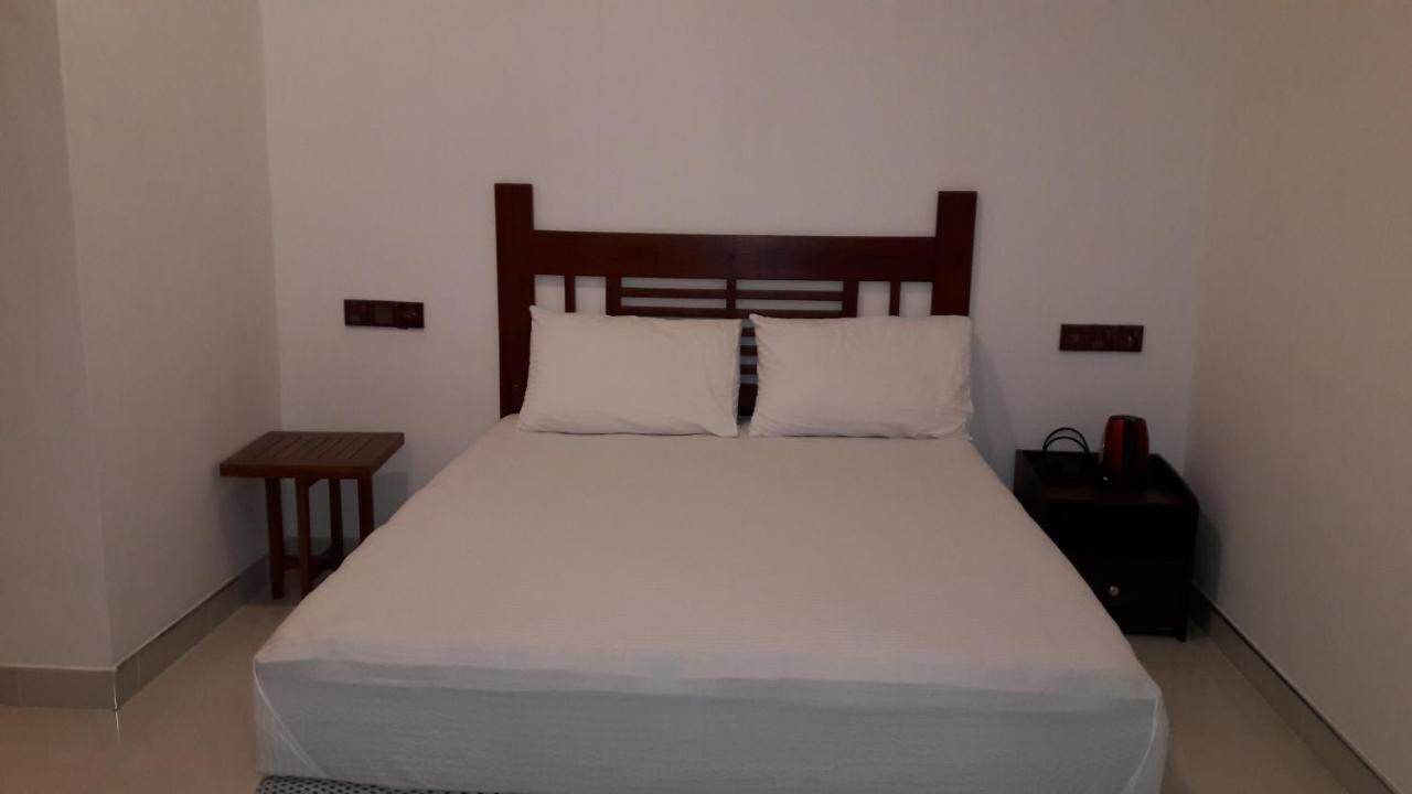 פולונרואה Risenlak Holiday Resort מראה חיצוני תמונה